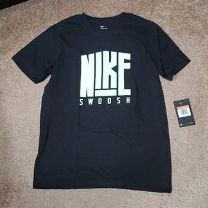 Nwt Nike Youth Tee